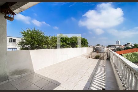 Casa à venda com 187m², 3 quartos e 2 vagas Casa à venda com 187m², 3 quartos e 2 vagasÁrea comum