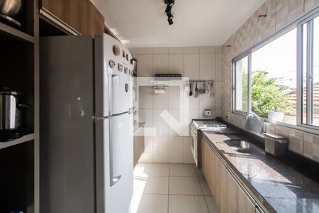 Casa à venda com 187m², 3 quartos e 2 vagas Casa à venda com 187m², 3 quartos e 2 vagasCozinha