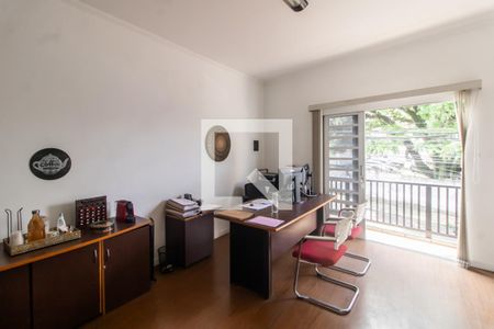 Casa à venda com 187m², 3 quartos e 2 vagas Casa à venda com 187m², 3 quartos e 2 vagasEscritório