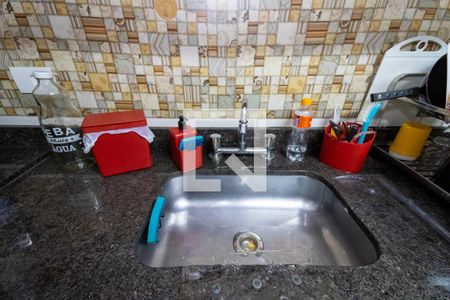 Casa de condomínio à venda com 60m², 2 quartos e 1 vagaCozinha 