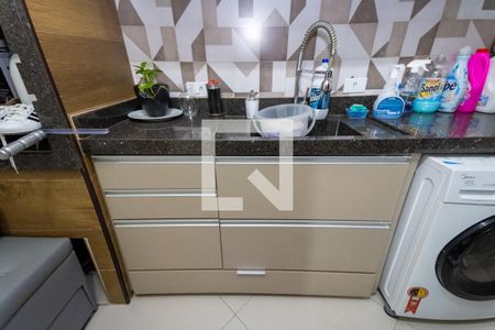 Casa de condomínio à venda com 60m², 2 quartos e 1 vagaLavanderia 