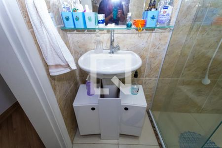 Casa de condomínio à venda com 60m², 2 quartos e 1 vagaBanheiro