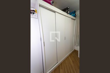 Casa de condomínio à venda com 60m², 2 quartos e 1 vagaQuarto