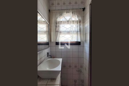 Casa à venda com 272m², 5 quartos e 3 vagasBanheiro