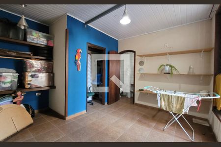 Casa à venda com 272m², 5 quartos e 3 vagasQuarto de serviço