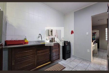 Casa à venda com 272m², 5 quartos e 3 vagasCozinha