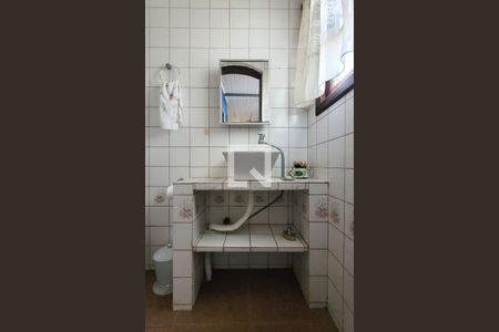 Casa à venda com 272m², 5 quartos e 3 vagasBanheiro