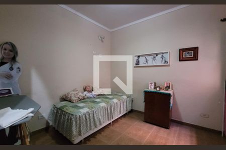 Casa à venda com 272m², 5 quartos e 3 vagasSuíte 2