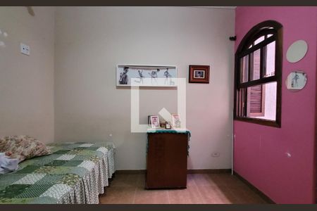 Casa à venda com 272m², 5 quartos e 3 vagasSuíte 2