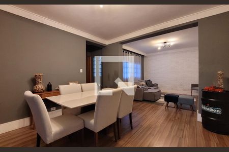 Casa à venda com 272m², 5 quartos e 3 vagasSala - Casa 2