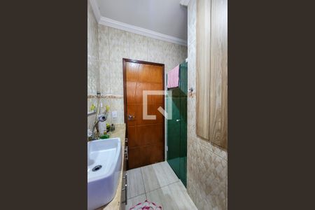 Casa à venda com 170m², 3 quartos e 2 vagasBanheiro da Suíte