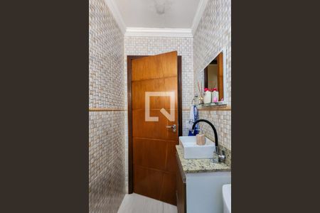 Casa à venda com 170m², 3 quartos e 2 vagasBanheiro Social