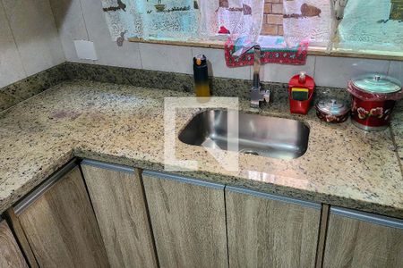 Casa à venda com 170m², 3 quartos e 2 vagasCozinha