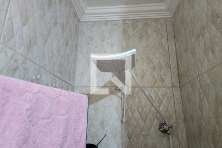 Casa à venda com 170m², 3 quartos e 2 vagasBanheiro da Suíte