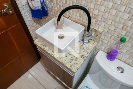 Casa à venda com 170m², 3 quartos e 2 vagasBanheiro Social