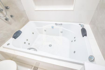 Apartamento para alugar com 90m², 2 quartos e sem vagaBanheiro