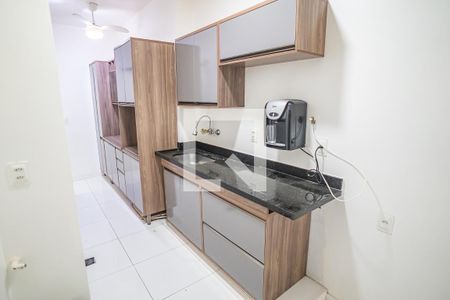 Apartamento para alugar com 90m², 2 quartos e sem vagaCozinha 