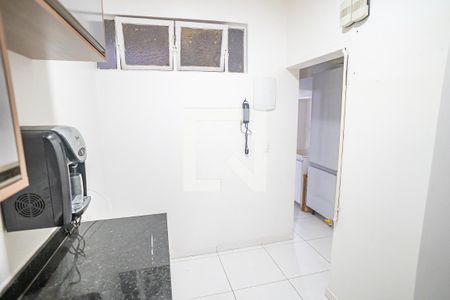 Apartamento para alugar com 90m², 2 quartos e sem vagaCozinha 