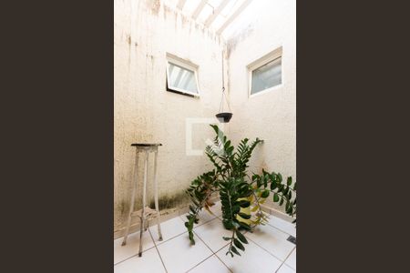 Sala 2 - Jardim Interno de casa à venda com 2 quartos, 270m² em Chácara da Barra, Campinas