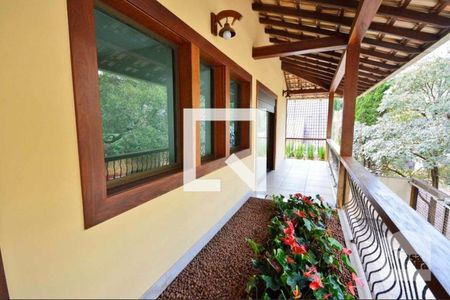 Casa à venda com 619m², 5 quartos e 7 vagasÁrea Externa