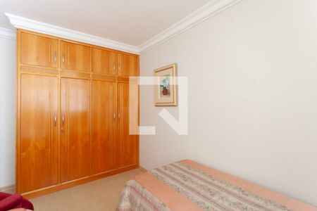 Apartamento à venda com 276m², 4 quartos e 3 vagas Apartamento à venda com 276m², 4 quartos e 3 vagasQuarto 2