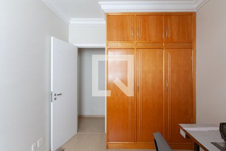 Apartamento à venda com 276m², 4 quartos e 3 vagas Apartamento à venda com 276m², 4 quartos e 3 vagasQuarto 3