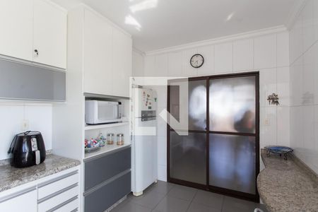 Apartamento à venda com 276m², 4 quartos e 3 vagas Apartamento à venda com 276m², 4 quartos e 3 vagasCozinha