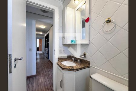 Apartamento à venda com 230m², 4 quartos e 5 vagasBanheiro Social