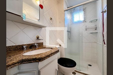 Apartamento à venda com 230m², 4 quartos e 5 vagasBanheiro Social