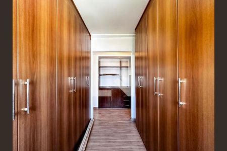 Apartamento à venda com 230m², 4 quartos e 5 vagasCloset Quartos