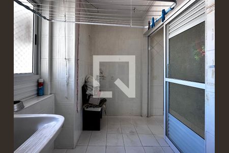 Apartamento à venda com 230m², 4 quartos e 5 vagasÁrea de Serviço 2