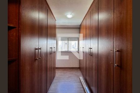 Apartamento à venda com 230m², 4 quartos e 5 vagasCloset Quartos