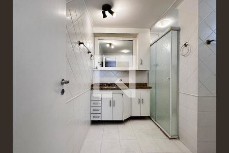 Apartamento à venda com 230m², 4 quartos e 5 vagasBanheiro Suíte 2