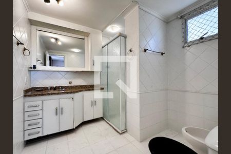 Apartamento à venda com 230m², 4 quartos e 5 vagasBanheiro Suíte 2