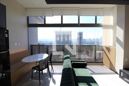 Sala/Cozinha de kitnet/studio à venda com 1 quarto, 43m² em Moema, São Paulo