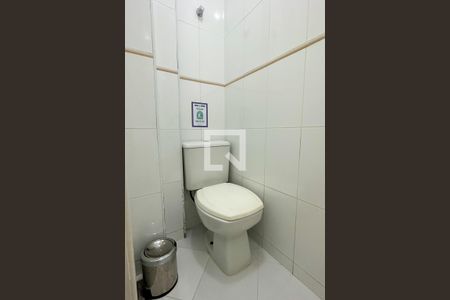 Lavabo de apartamento à venda com 1 quarto, 49m² em Copacabana, Rio de Janeiro
