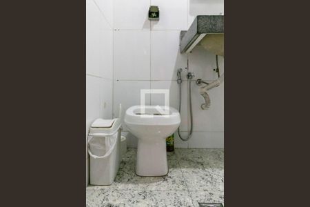 Apartamento à venda com 100m², 2 quartos e sem vagaBanheiro