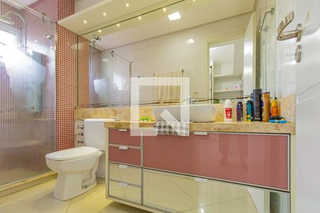 Apartamento à venda com 193m², 4 quartos e 3 vagas Apartamento à venda com 193m², 4 quartos e 3 vagasBanheiro da Suíte 1