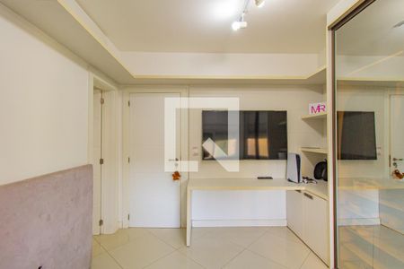 Apartamento à venda com 193m², 4 quartos e 3 vagas Apartamento à venda com 193m², 4 quartos e 3 vagasQuarto 2 - Suíte
