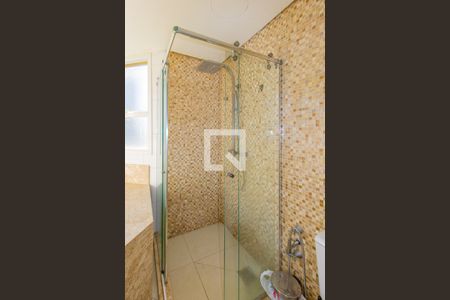 Apartamento à venda com 193m², 4 quartos e 3 vagas Apartamento à venda com 193m², 4 quartos e 3 vagasBanheiro da Suíte Master