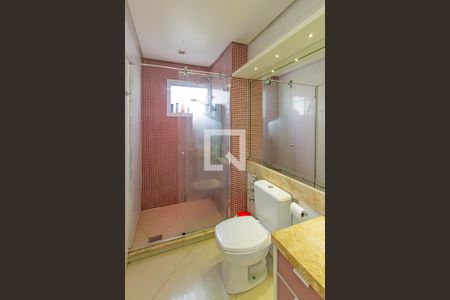 Apartamento à venda com 193m², 4 quartos e 3 vagas Apartamento à venda com 193m², 4 quartos e 3 vagasBanheiro da Suíte 1