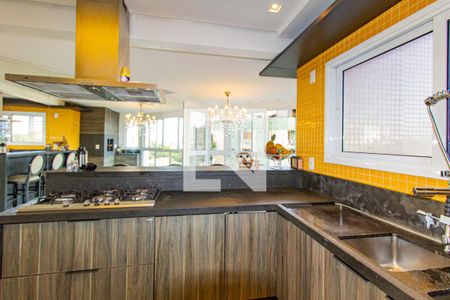 Apartamento à venda com 193m², 4 quartos e 3 vagas Apartamento à venda com 193m², 4 quartos e 3 vagasCozinha - Armários