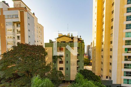 Apartamento à venda com 193m², 4 quartos e 3 vagas Apartamento à venda com 193m², 4 quartos e 3 vagasVista do Quarto 2 Suíte