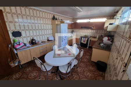 Foto 06 de casa à venda com 3 quartos, 163m² em Vila Prudente, São Paulo