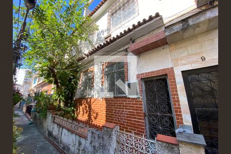 Apartamento à venda com 90m², 2 quartos e sem vagaFachada