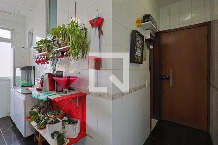 Apartamento à venda com 96m², 3 quartos e 1 vaga Apartamento à venda com 96m², 3 quartos e 1 vagaCozinha e Área de Serviço