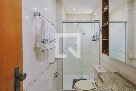 Apartamento à venda com 96m², 3 quartos e 1 vaga Apartamento à venda com 96m², 3 quartos e 1 vagaBanheiro da Suíte