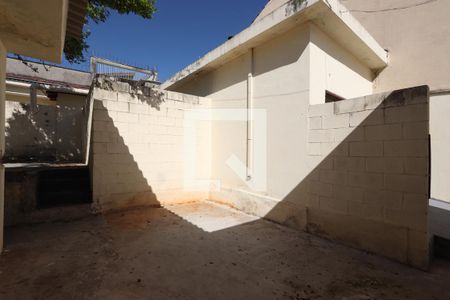 Casa para alugar com 135m², 3 quartos e 4 vagasQuintal 2