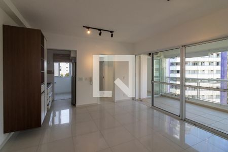 Sala de apartamento à venda com 2 quartos, 70m² em Vila Andrade, São Paulo