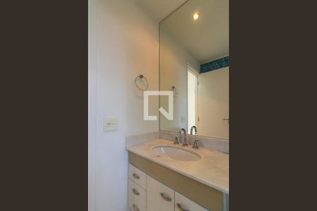 Apartamento à venda com 70m², 2 quartos e 2 vagasBanheiro da Suíte 2